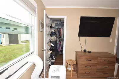 101 Phyllis Drive, Lindenhurst, NY 11757 - Photo 21