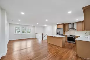 339 Avenue B, Ronkonkoma, NY 11779 - Photo 5