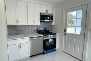 11 Wood St, Lynbrook, NY 11563 - Photo 15