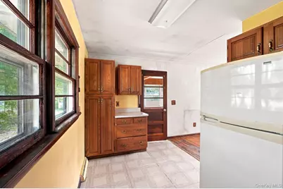 7 Roosevelt Road, Hyde Park, NY 12538 - Photo 5