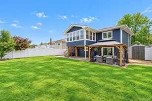 1020 Wood Park Dr, Baldwin, NY 11510 - Photo 9