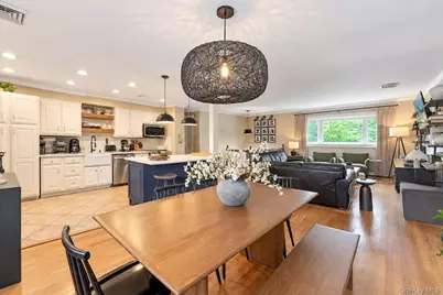 1020 Wood Park Drive, Baldwin, NY 11510 - Photo 17