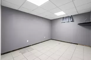 78-05 83rd St, Glendale, NY 11385 - Photo 25