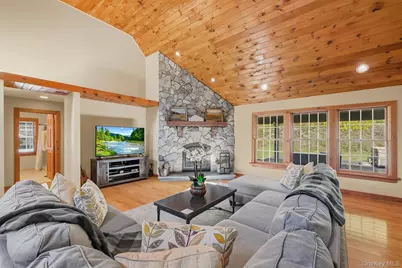 705 Swamp Pond Rd, Narrowsburg, NY 12764 - Photo 7