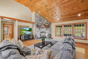 705 Swamp Pond Rd, Narrowsburg, NY 12764 - Photo 7