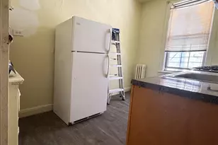 719 E 242nd St, Bronx, NY 10470 - Photo 7