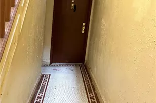 719 E 242nd St, Bronx, NY 10470 - Photo 3