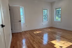 118-11 E Lakeview Blvd, Queens Village, NY 11434 - Photo 9
