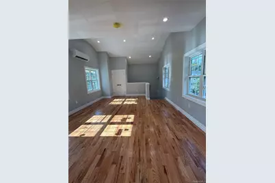 118-11 E Lakeview Blvd, Queens Village, NY 11434 - Photo 3