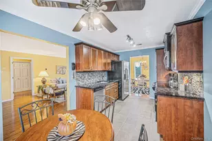 704 Fenway Rd, Saint James, NY 11780 - Photo 11