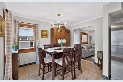 11 White Street, Valley Stream, NY 11580 - Photo 15