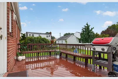 11 White Street, Valley Stream, NY 11580 - Photo 31