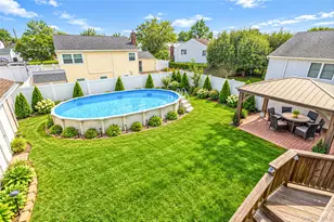 240 N Virginia Ave, Massapequa, NY 11758 - Photo 27