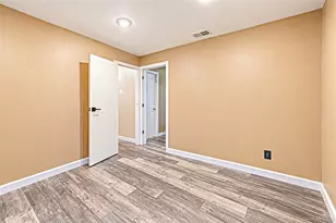 240 N Virginia Ave, Massapequa, NY 11758 - Photo 19