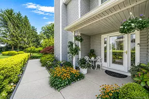 112 Erin Ln, East Setauket, NY 11733 - Photo 3