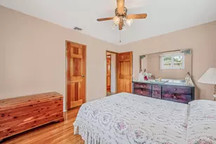 21 Page Dr, Hicksville, NY 11801 - Photo 17