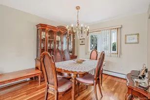 21 Page Dr, Hicksville, NY 11801 - Photo 7