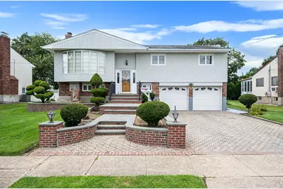 21 Page Drive, Hicksville, NY 11801 - Photo 1