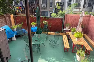 27 Stephens Ct, Brooklyn, NY 11226 - Photo 13