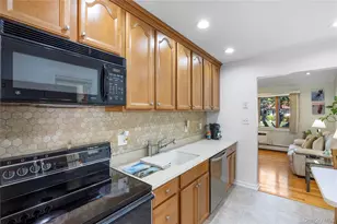 148 Birs Ave, Lindenhurst, NY 11757 - Photo 11