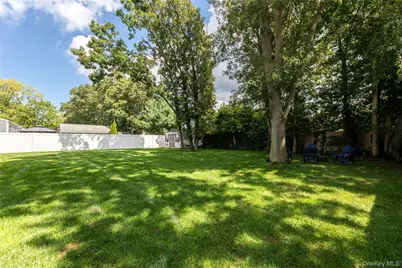 5 Norwalk Lane, Selden, NY 11784 - Photo 21