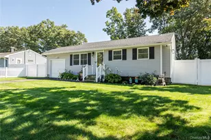 5 Norwalk Ln, Selden, NY 11784 - Photo 3