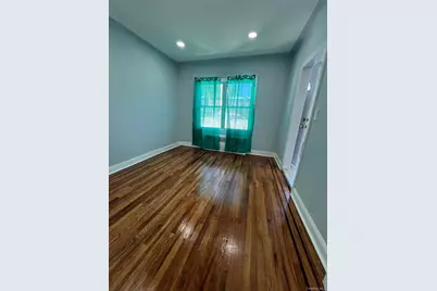 113-21 204th Street, Jamaica, NY 11412 - Photo 5
