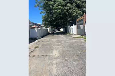 113-21 204th Street, Jamaica, NY 11412 - Photo 23