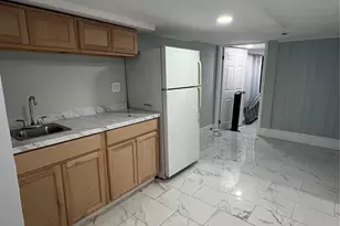 113-21 204th St, Jamaica, NY 11412 - Photo 21