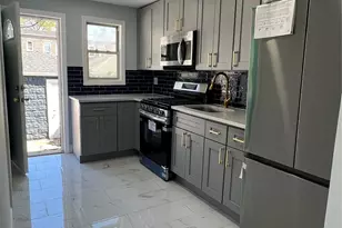 113-21 204th St, Jamaica, NY 11412 - Photo 13
