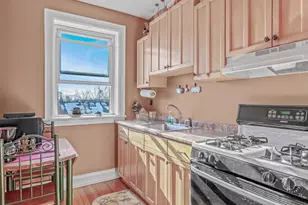 30 Shipherd Ave, Lynbrook, NY 11563 - Photo 9