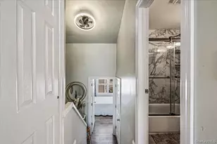 80 Townhouse Road N, Huntington Station, NY 11746 - Photo 13