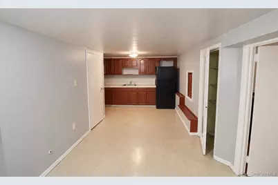 72 Mohawk Road, Yonkers, NY 10710 - Photo 29