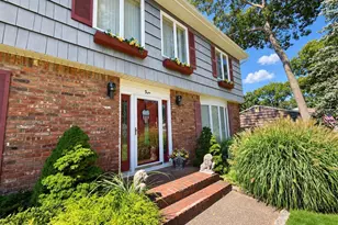 50 Glenridge Ave, Stony Brook, NY 11790 - Photo 3