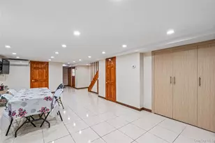 137-66 70th Rd, Kew Gardens, NY 11367 - Photo 19