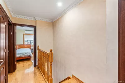 137-66 70th Road, Kew Gardens, NY 11367 - Photo 17