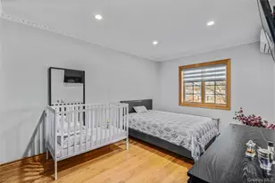 137-66 70th Rd, Kew Gardens, NY 11367 - Photo 13