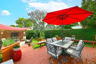35 Jensen Rd, Bay Shore, NY 11706 - Photo 27