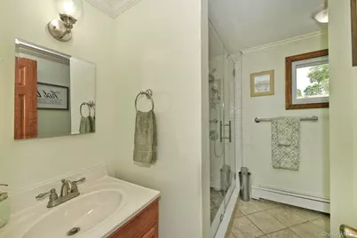 35 Jensen Road, Bay Shore, NY 11706 - Photo 15