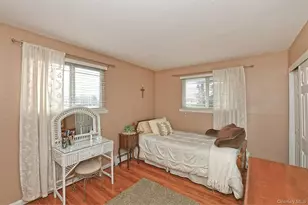 35 Jensen Rd, Bay Shore, NY 11706 - Photo 21