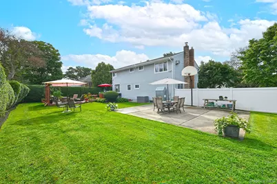 35 Jensen Road, Bay Shore, NY 11706 - Photo 29