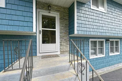 35 Jensen Road, Bay Shore, NY 11706 - Photo 3