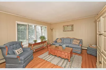 35 Jensen Road, Bay Shore, NY 11706 - Photo 5