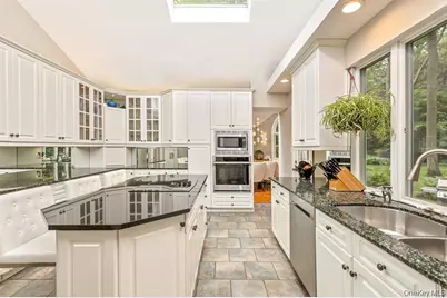 29 Farm Road, Saint James, NY 11780 - Photo 13