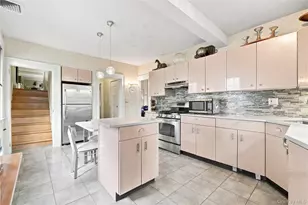 60 Cormack Ct, Babylon, NY 11702 - Photo 21