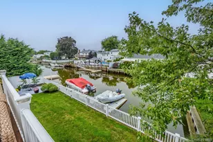 3835 Niami St, Seaford, NY 11783 - Photo 37