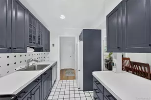 6 Manchester Rd, Eastchester, NY 10709 - Photo 13