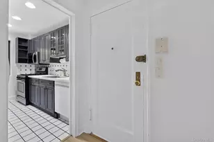 6 Manchester Rd, Eastchester, NY 10709 - Photo 5