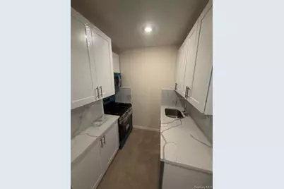 6219 Myrtle Avenue, Ridgewood, NY 11385 - Photo 9