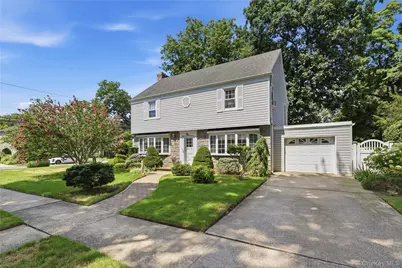 1 Beech Court, Malverne, NY 11565 - Photo 1